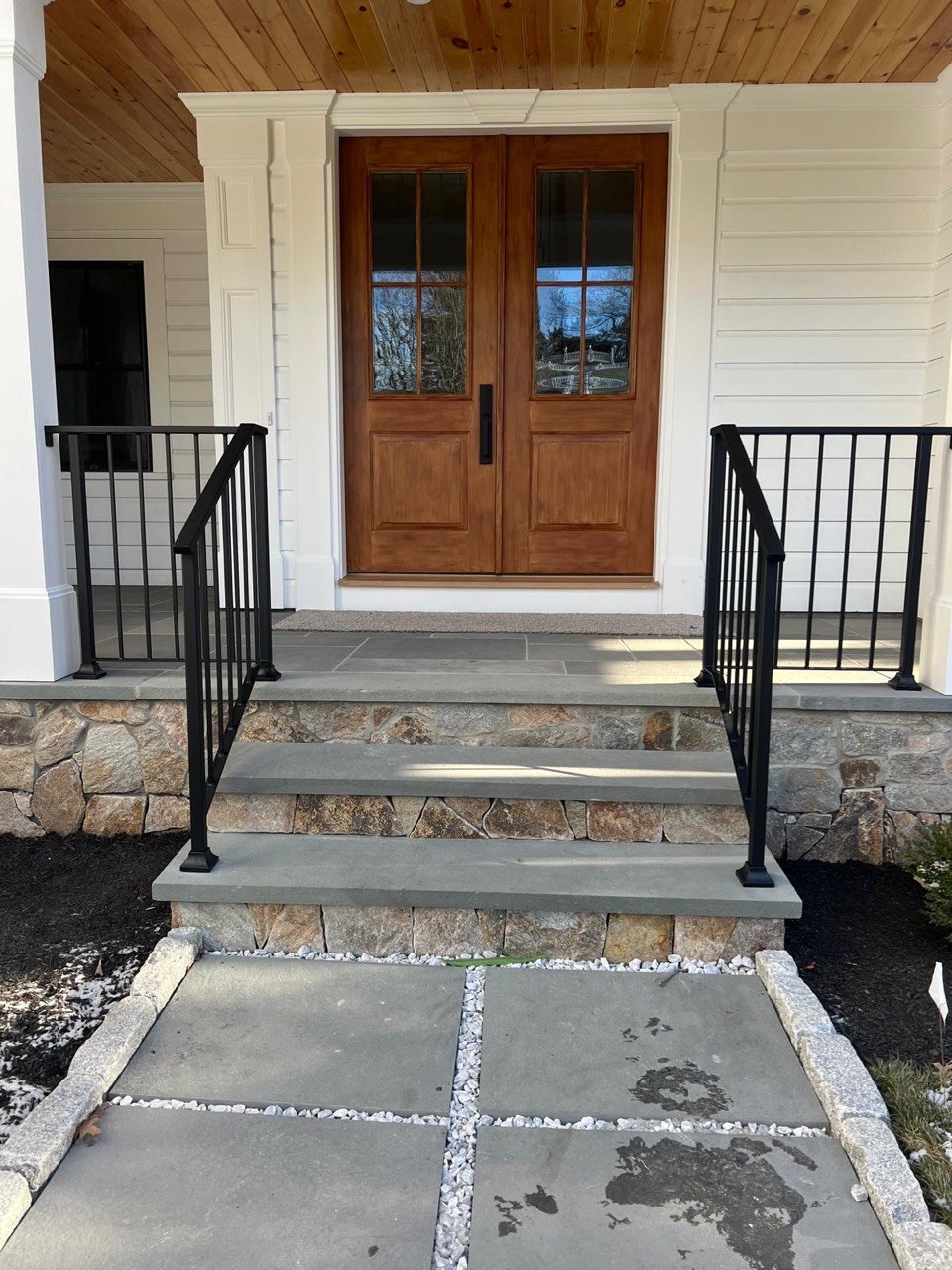 Entry steps with railings